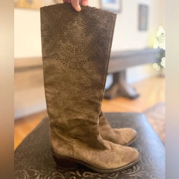 Incredible Franco Sarto suede laser cut tall boots! - Picture 5 of 12